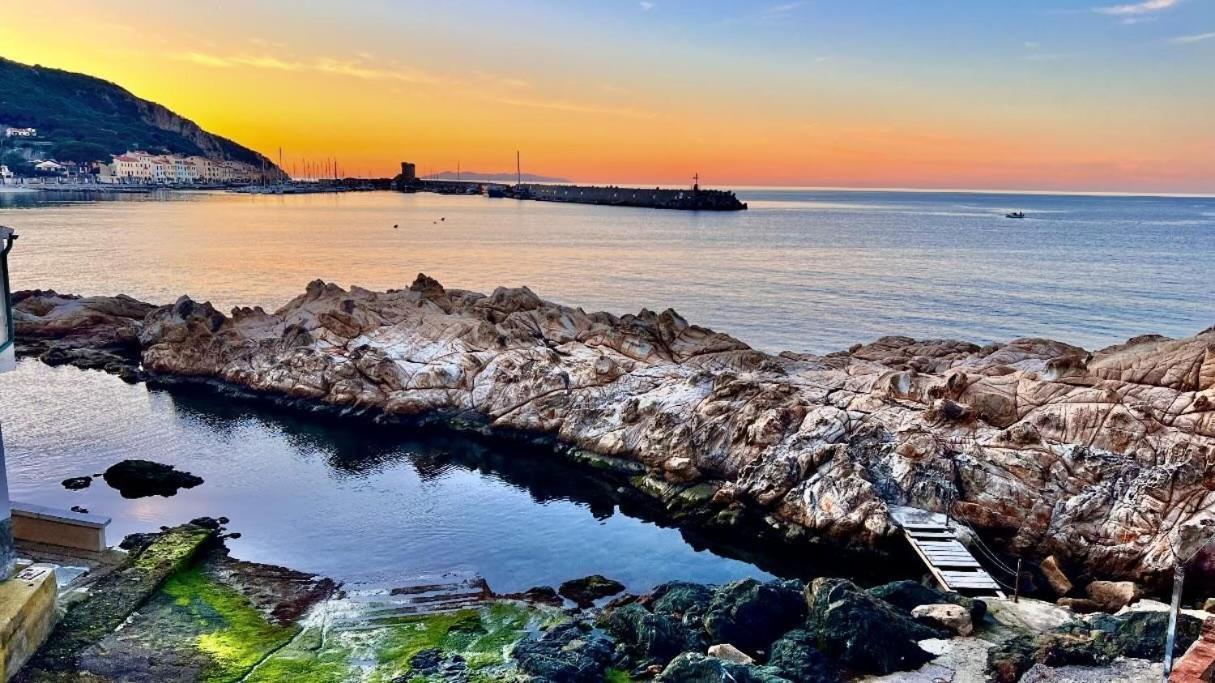 La Casina Rossa Βίλα Marciana Marina  Εξωτερικό φωτογραφία